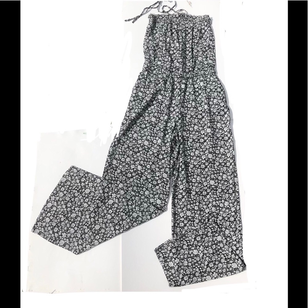 🦋 2x30 Black and white jumpsuit